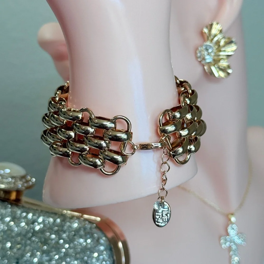 Time and Tru |  Link Bracelet - Picture 7 of 11